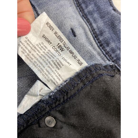 Gloria Vanderbilt Amanda Jeans Womens Sz 18 W Short Dark Wash Denim Straight Mom - Picture 5 of 12